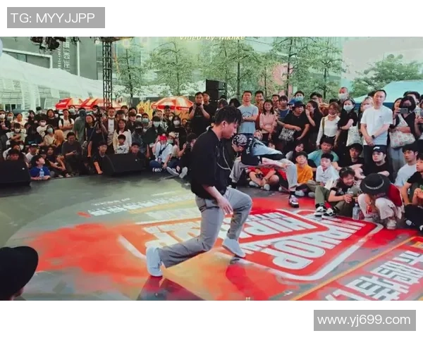 南京街舞队与深圳街舞队赛后复盘团队协作的精彩瞬间与经验分享 南京街舞队与深圳街舞队赛后复盘团队协作的精彩瞬间与经验分享