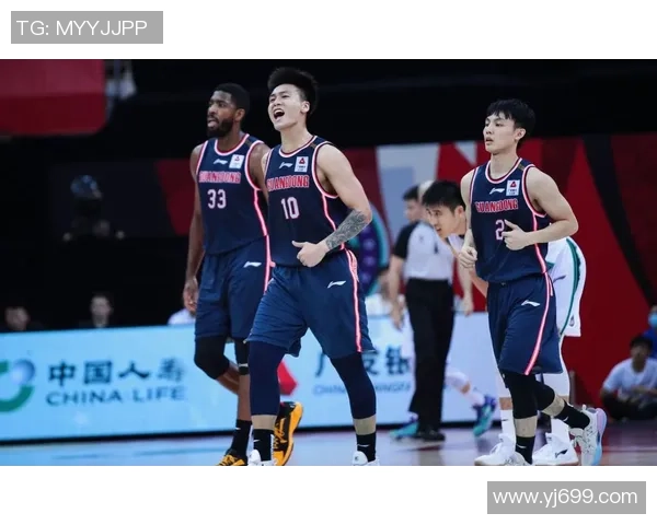 杭州篮球队战术引发热议球迷对球队表现和战术选择的分歧分析 杭州篮球队战术引发热议球迷对球队表现和战术选择的分歧分析